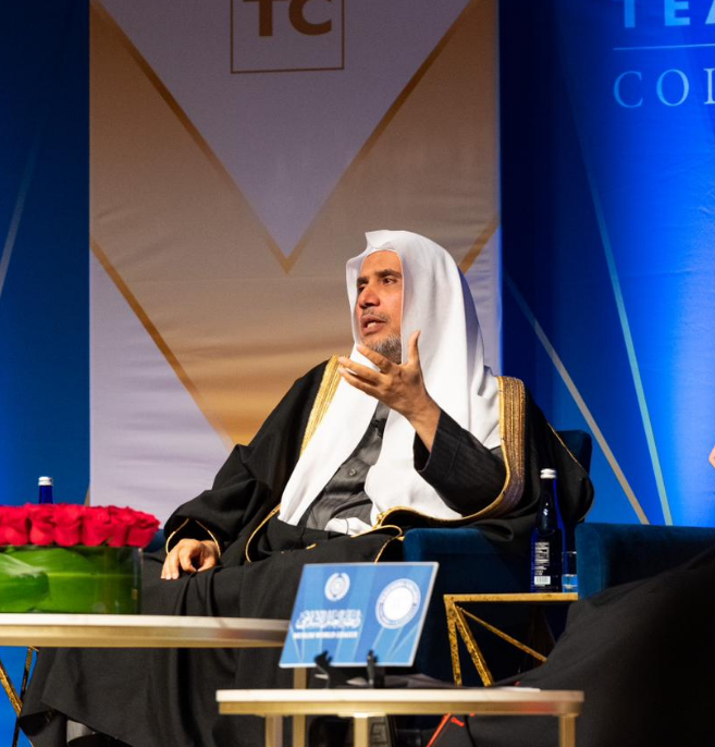 The Muslim World League signs a partnership agreement with Columbia University, USA, and launches the "International Religions Laboratory" in New York - Al-Hiwar Al-Jazaery