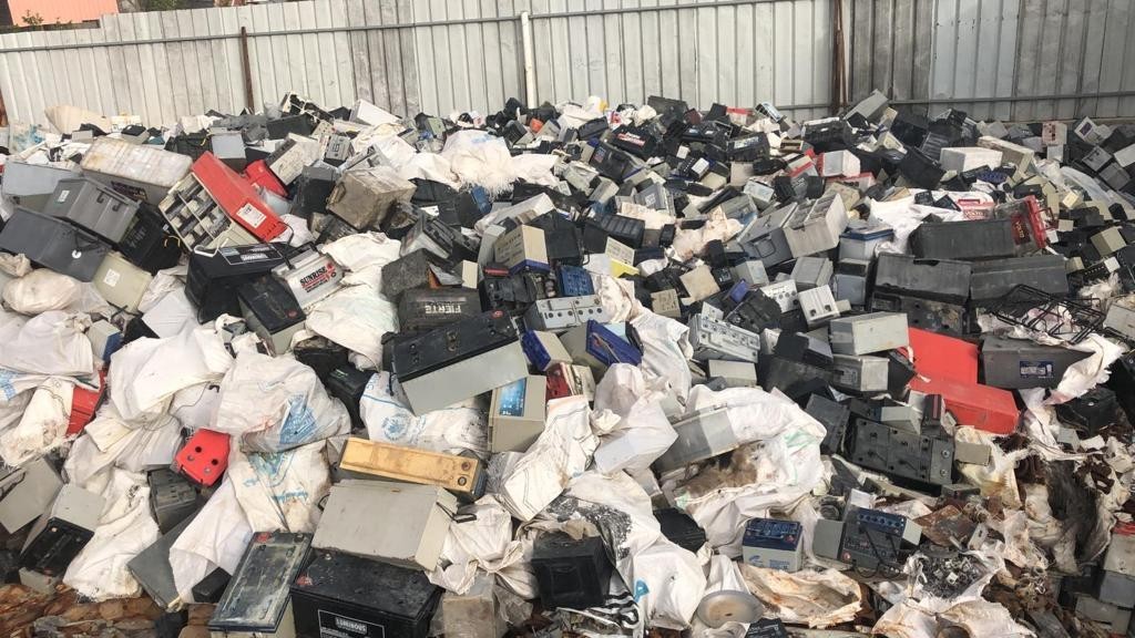 The National Waste Agency: Algeria annually produces 65,000 tons of battery waste, which is valued at 100 percent.