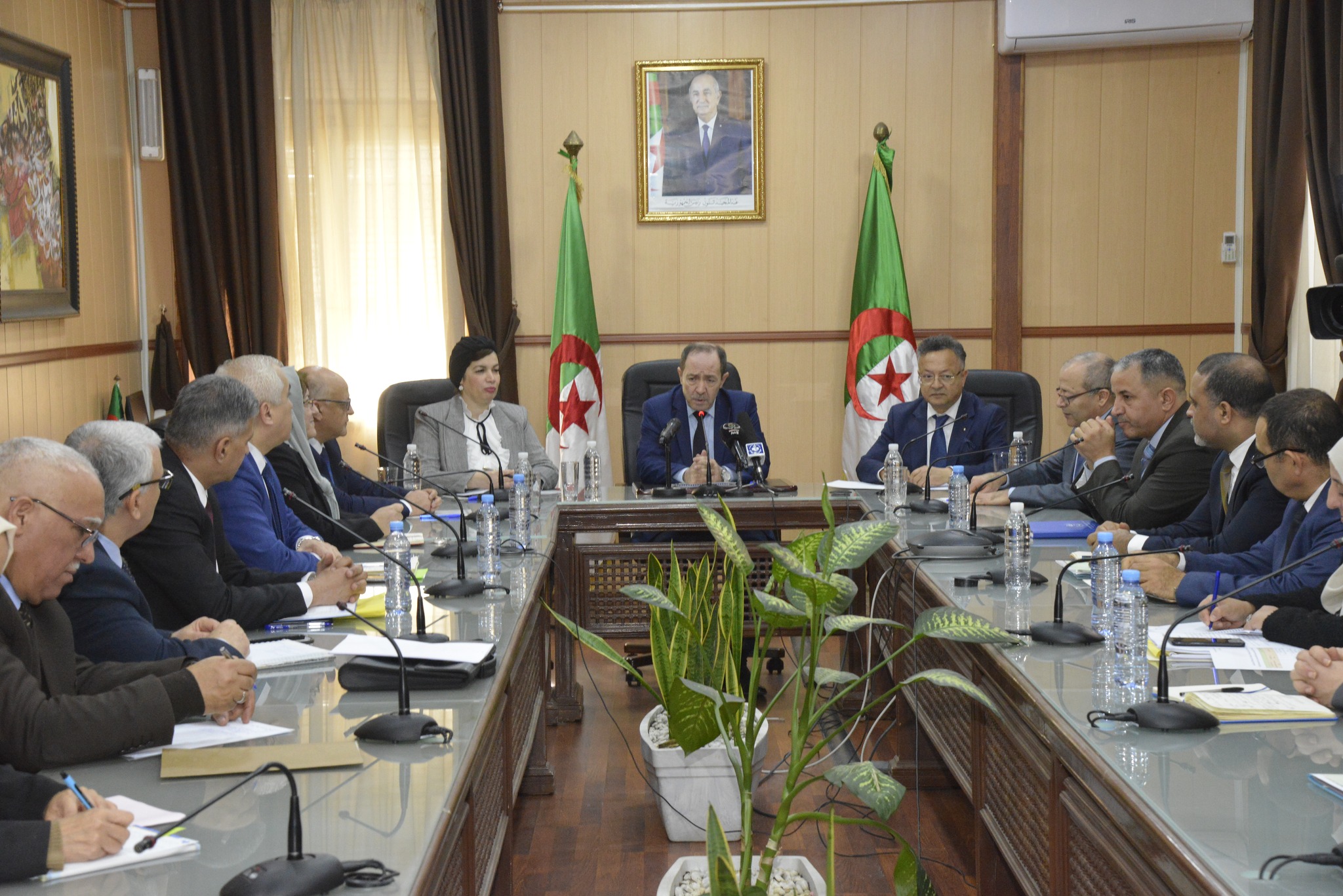 A joint action plan to support and develop the division... The next school entry will be marked by passing the first Baccalaureate of Arts - Algerian Hewar