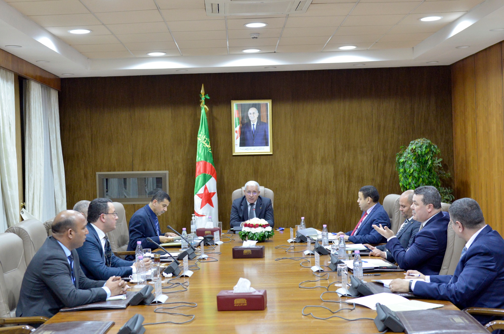Boghali presides over a meeting of the Council's office... and refuses to transgress the Minister of Commerce's established norms - Al-Hiwar Al-Jazaeryia