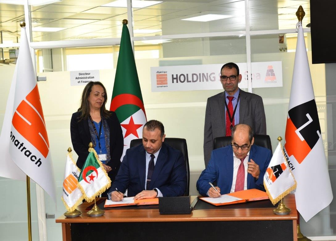 Merger of the Safir company by the company with shares of Sarpi - Al-Hiwar Algeria