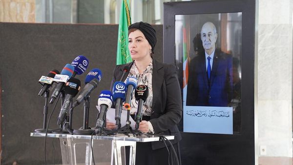 Moulogi supervises the official launch of the activities of the Algerian Heritage Month - Al-Hiwar