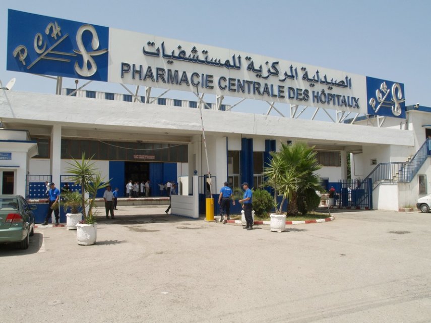The central pharmacy of hospitals acquires 500 new types of medicines - Al-Hiwar Al-Jazairia