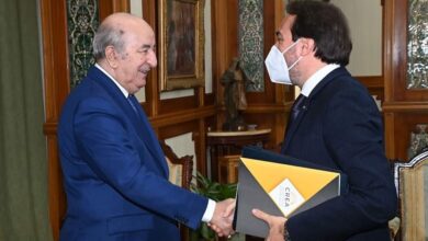 President Tebboune Lakmal Mawla: Building a strong economy that serves the country and the citizens - Al-Hiwar Al-Jazaeryia