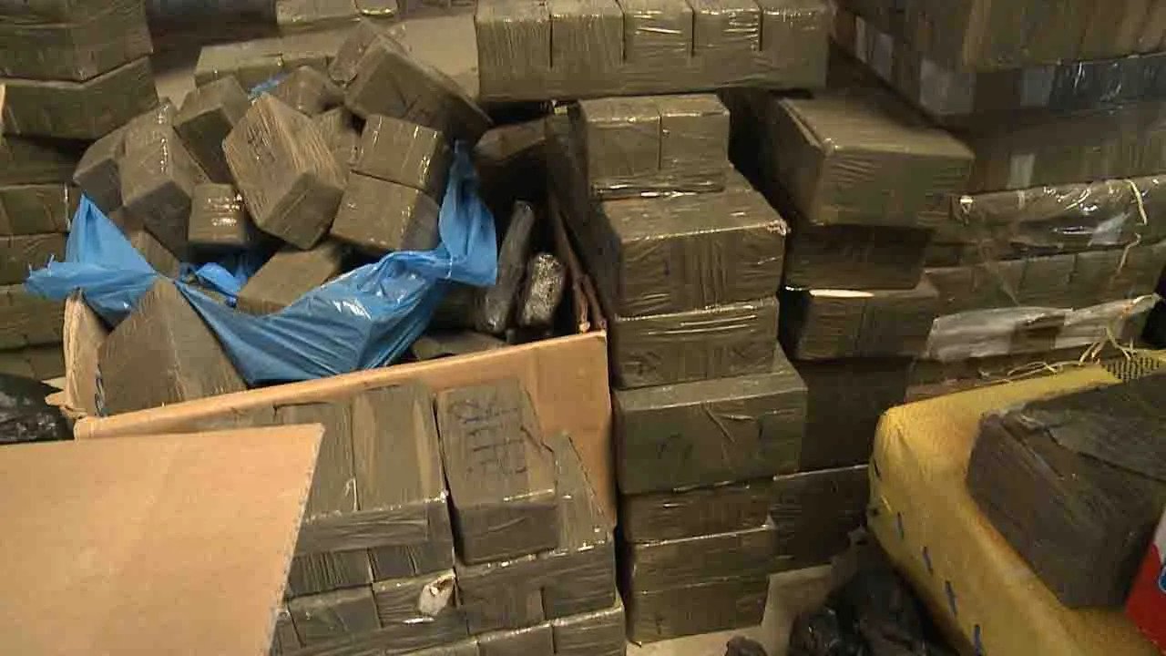 Security services destroy more than 2 tons of kif and 2 kg of cocaine in Tlemcen - El Hewar Algeria