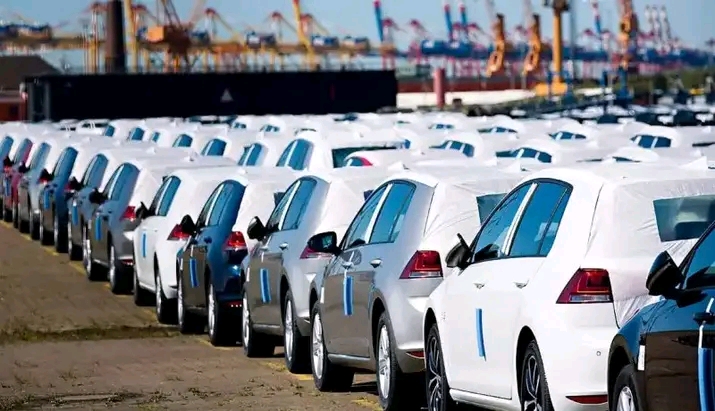 The Ministry of Industry directs an important instruction to economic operators regarding the import and production of cars - El Hewar Algeria