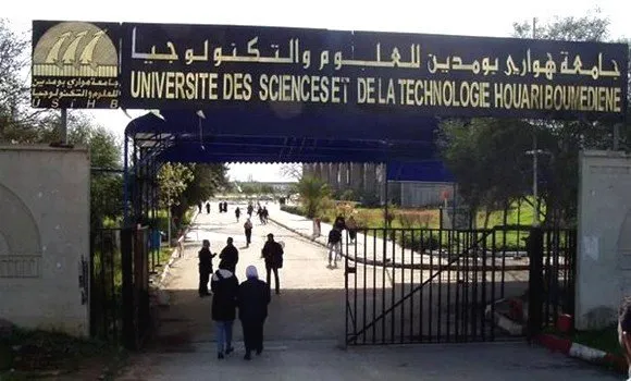 A cooperation agreement between Houari Boumediene University and Algiers Post - Al-Hiwar Al-Jazairia