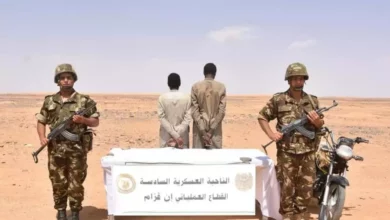 A terrorist surrenders himself in Borj Badji Mokhtar, and the arrest of 11 elements of support for terrorist groups in a week - Al-Hiwar Al-Jazaeryia