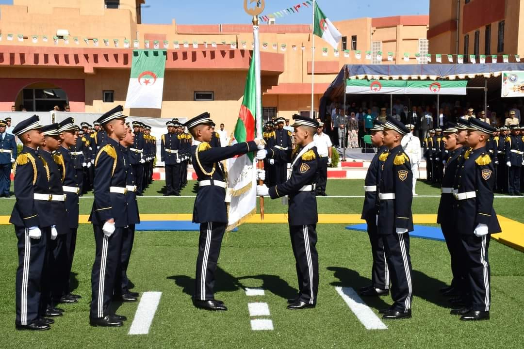 Pictures.. Graduation batches at Ashbal Al-Umma School in Tiaret - Al-Hiwar Algeria