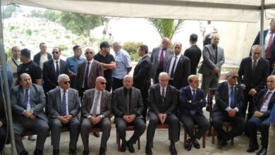 The Prime Minister heads the government staff at the funeral of Sheikh Ait Eljat - Al-Hiwar Al-Jazaeryia