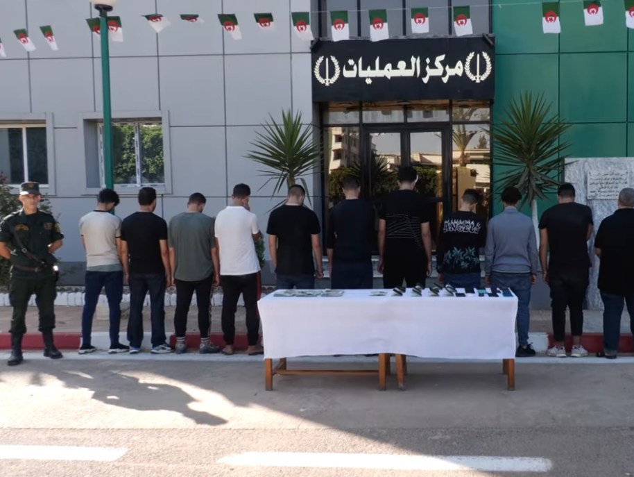 Oran... dismantling a criminal network of "harga" from Morocco - Al-Hiwar Al-Jazaeryia