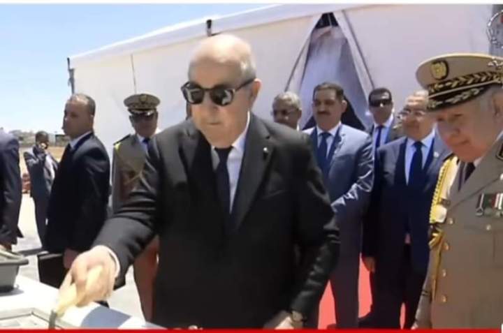 The President of the Republic lays the foundation stone for the completion of 14,442 justice housing in the Algerian capital - Al-Hiwar