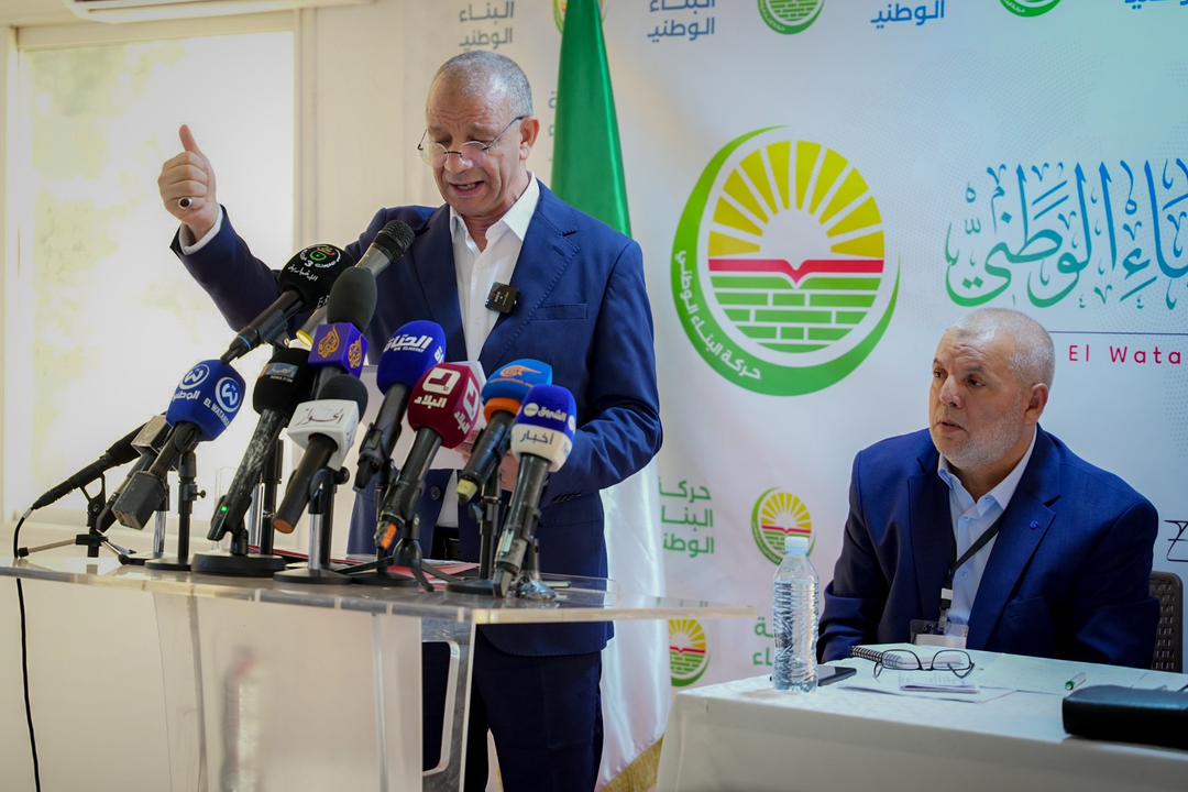 Abdelkader Ben Qurayna calls for cohesion and strengthening the internal ranks - Al-Hiwar Algeria