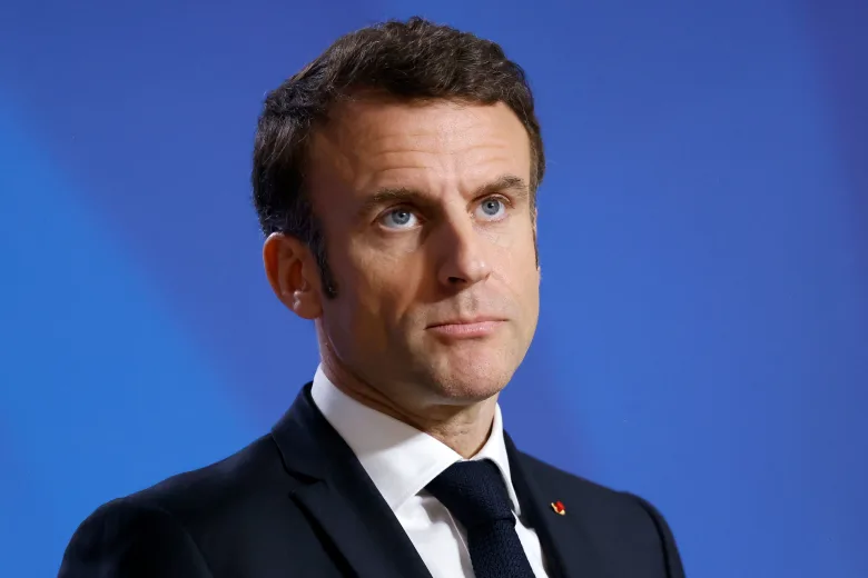France.. Macron orders a ban on abayas in schools, and about 300 Muslim students are defying him