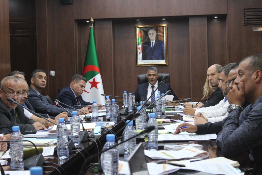 Strict instructions to deliver housing within the specified deadlines