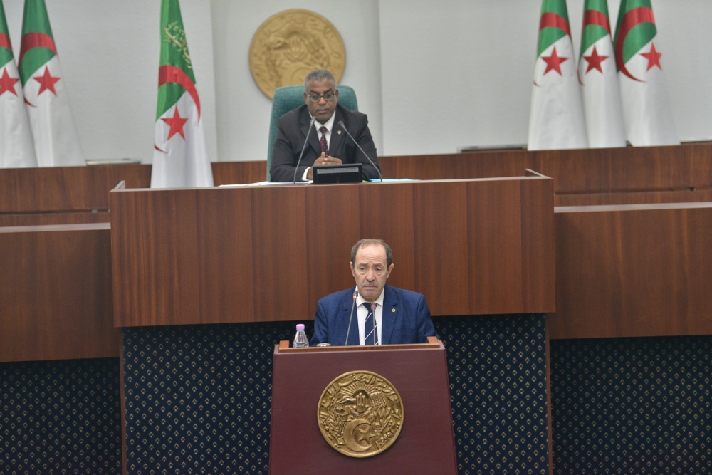 The review of educational curricula is carried out according to a “thought-out and precise” schedule.