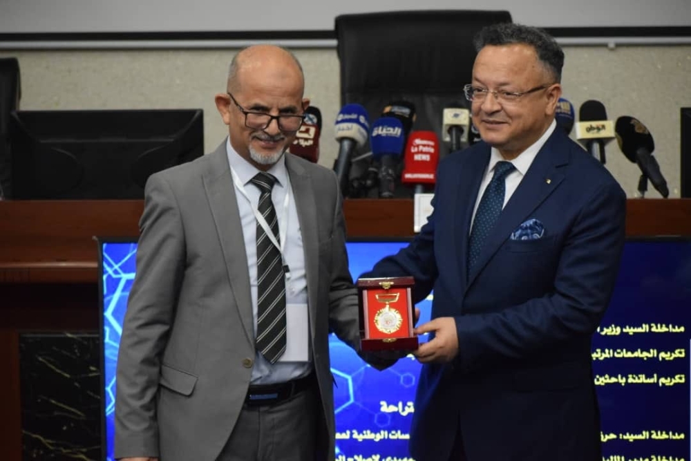 Badari honors 23 university rectors with the Medal of Merit