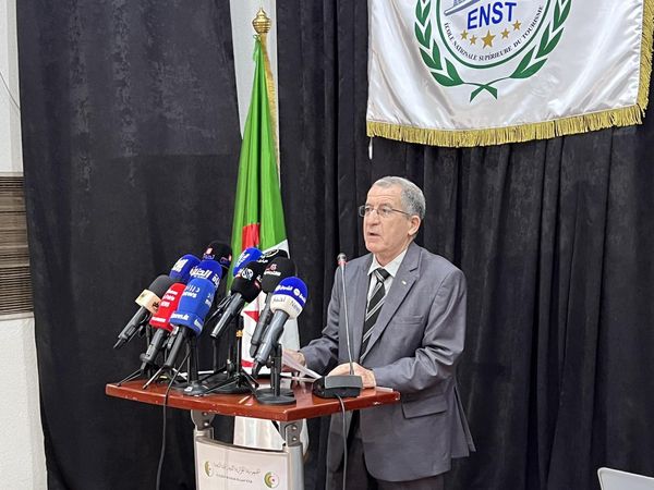 Mokhtar Didouch supervises the opening of the new academic year for Algerian tourism training institutions - Al-Hiwar