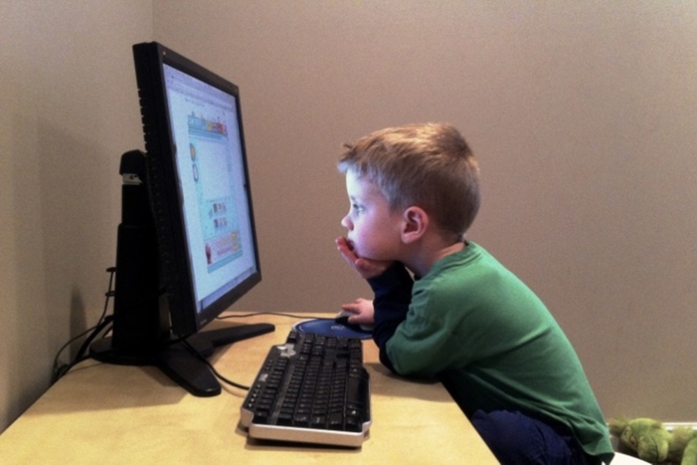 Launching a campaign to promote safe use of the Internet for children