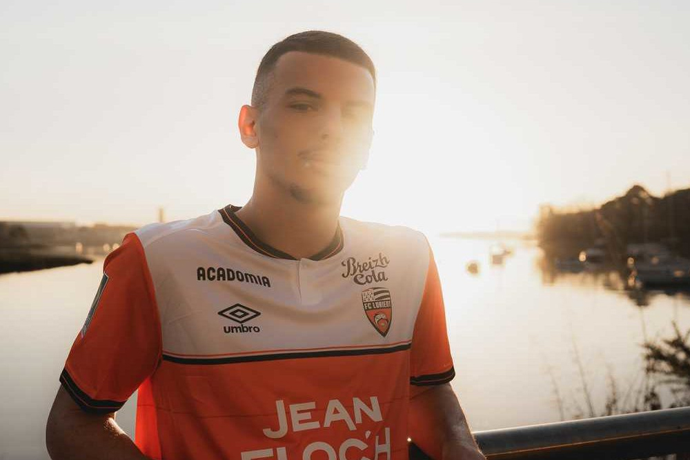 Officially... Bouanani joins Laureon Club