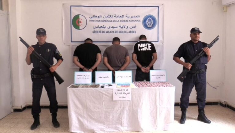Sidi Bel Abbes police arrested 3 people and seized 1,025 hallucinogenic tablets - New Algeria
