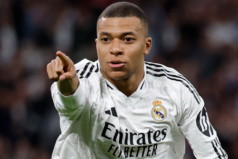 Mbappe is transferred to the hospital