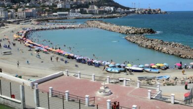 The beaches of Algeria open its arms to receive vacationers