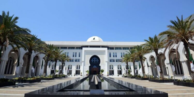 Algeria responds to President Macron's message to his first minister - new Algeria