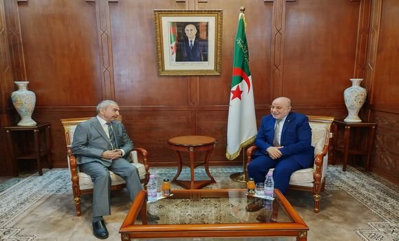 Belmahdi receives the head of the Supreme Council of Arabic - New Algeria