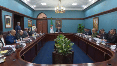 The President of the Republic chairs a working session for officials of the sectors concerned with export and import operations - Algerian dialogue
