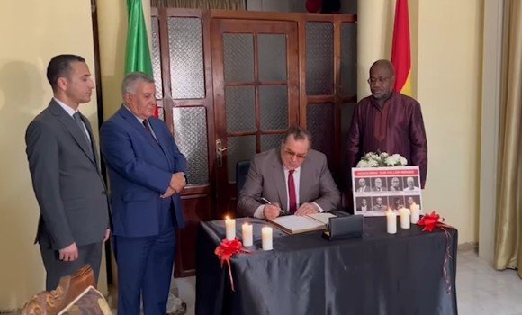 The death of high officials in a helicopter crash in the Republic of Ghana: Mr. Meziane signs the record of condolences