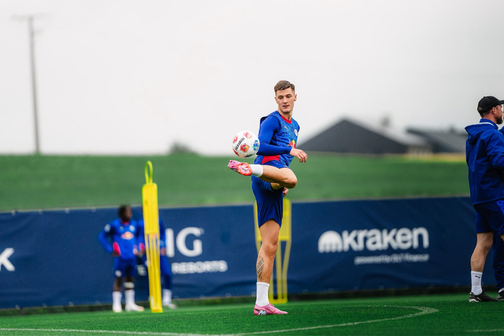 United surpasses Newcastle in the Sloofaki scorer deal