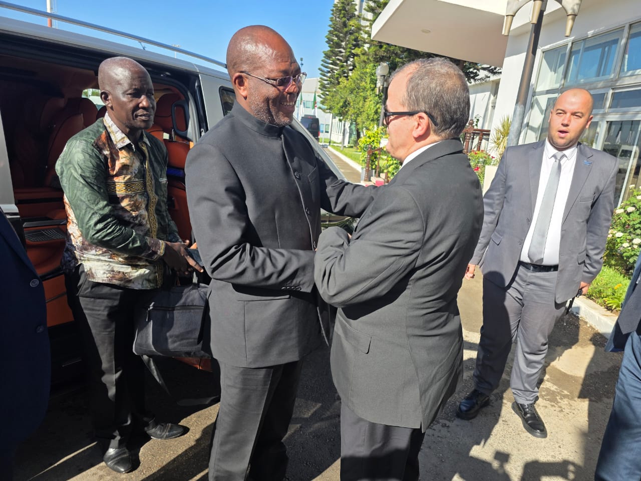 Rizeig receives the Minister of Trade and Industry of the Central African Republic - New Algeria