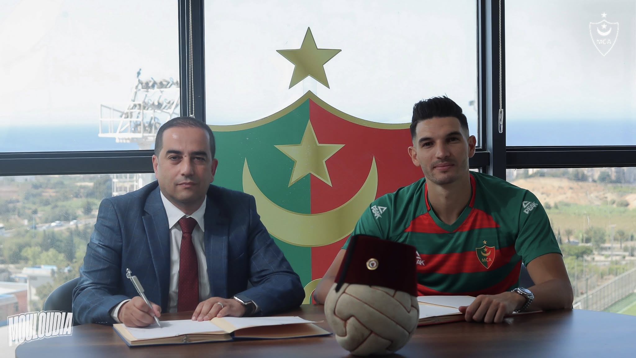 Zinedine Farhat is officially signed for the Mouloudia of Algeria - Algerian Dialogue