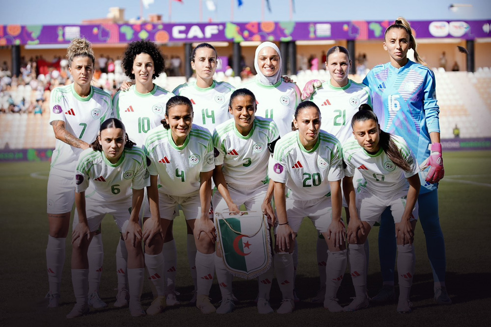 National team players arrive in Oran