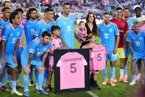 "Tears in Miami ... an exceptional farewell to Busquets in the presence of Messi" - Algerian dialogue