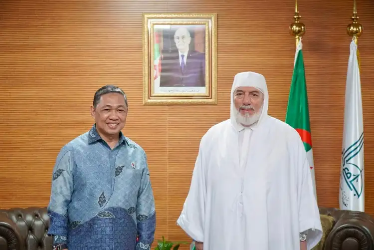 The Dean of the Algerian Mosque receives the Indonesian Deputy Foreign Minister - New Algeria