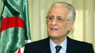 The body of Dr. Ahmed Talib Al -Ibrahimi, the burial of the cemetery of Sidi Mohamed - New Algeria