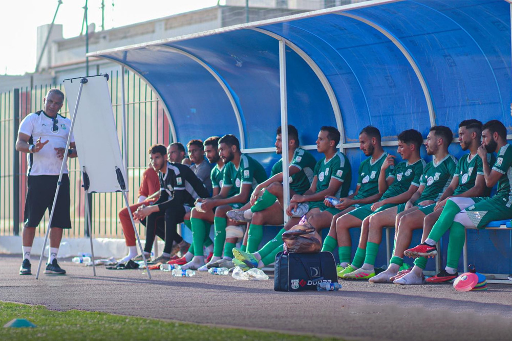 Taraji Mostaganem negotiates with Lucknow