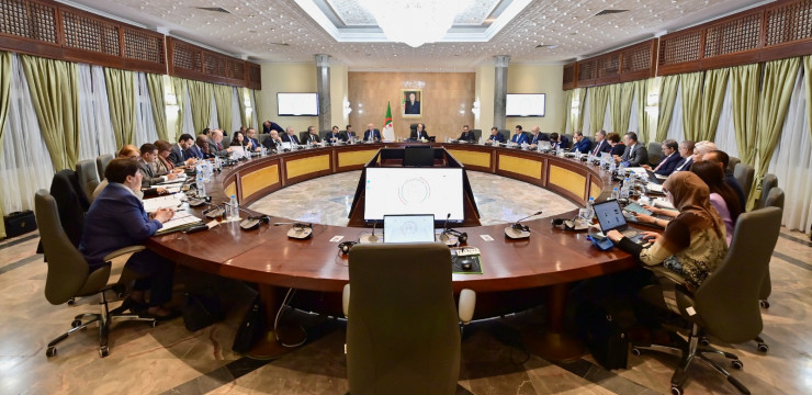 A government meeting to follow up on digital transformation and promote new cities - Algerian Al-Hiwar newspaper