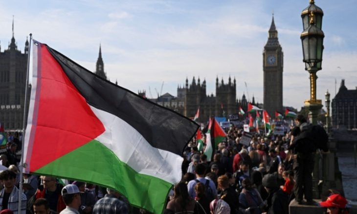 Britain tightens censorship on chants of “Intifada” and “From the River to the Sea” after attacks on Jews - Algerian Al-Hiwar newspaper