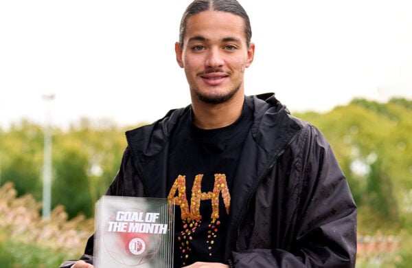 Haj Moussa clarifies matters with the coach of Feyenoord - New Algeria