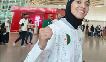 Honoring kickboxing champion Dania Ouhachi - New Algeria