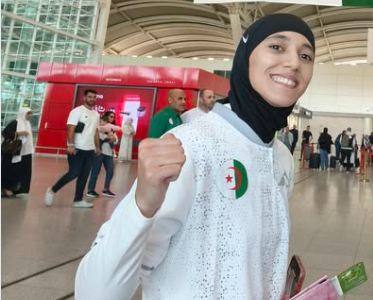 Honoring kickboxing champion Dania Ouhachi - New Algeria
