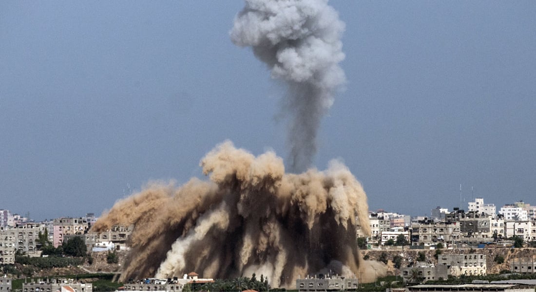 Raids by Zionist aircraft on several areas in the Gaza Strip - Al-Hawar Algeria