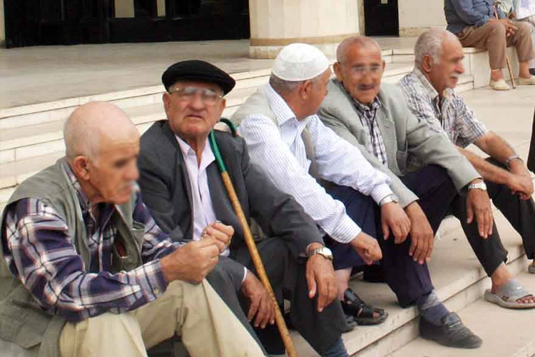The Council of Ministers approves new increases for retirees - Algerian Al-Hiwar newspaper