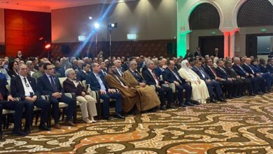 The Prime Minister awards the President's Award for Arabic Literature and Language - Algerian Al-Hiwar newspaper