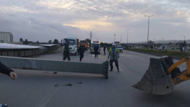 At a speed of 120 km/h... strong winds disrupt the lives of Algerians