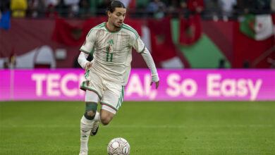 “A dirty Westerner.” This is how an assistant referee insulted an Algerian player!