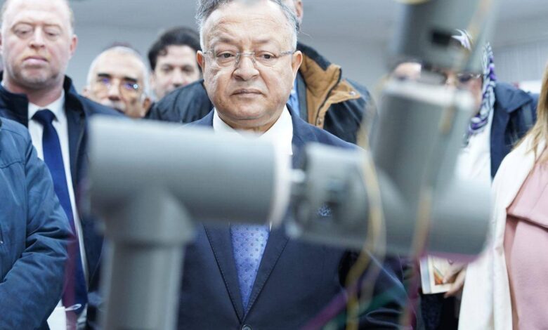 Badari reviews the innovations of the students of the National Polytechnic School - Algerian Al-Hiwar newspaper